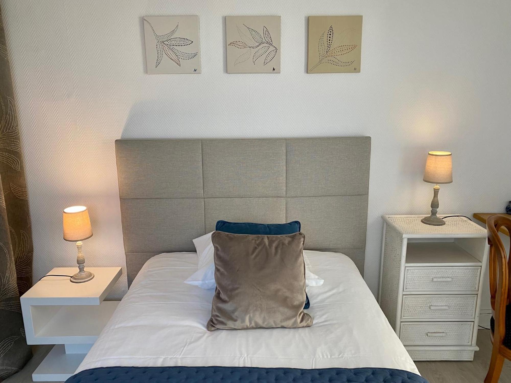Hotel L'Albatros 프풀리귀앙 외부 사진